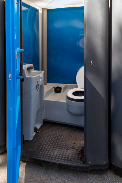 Best Luxury portable toilet rental  in Lake Tapps, WA